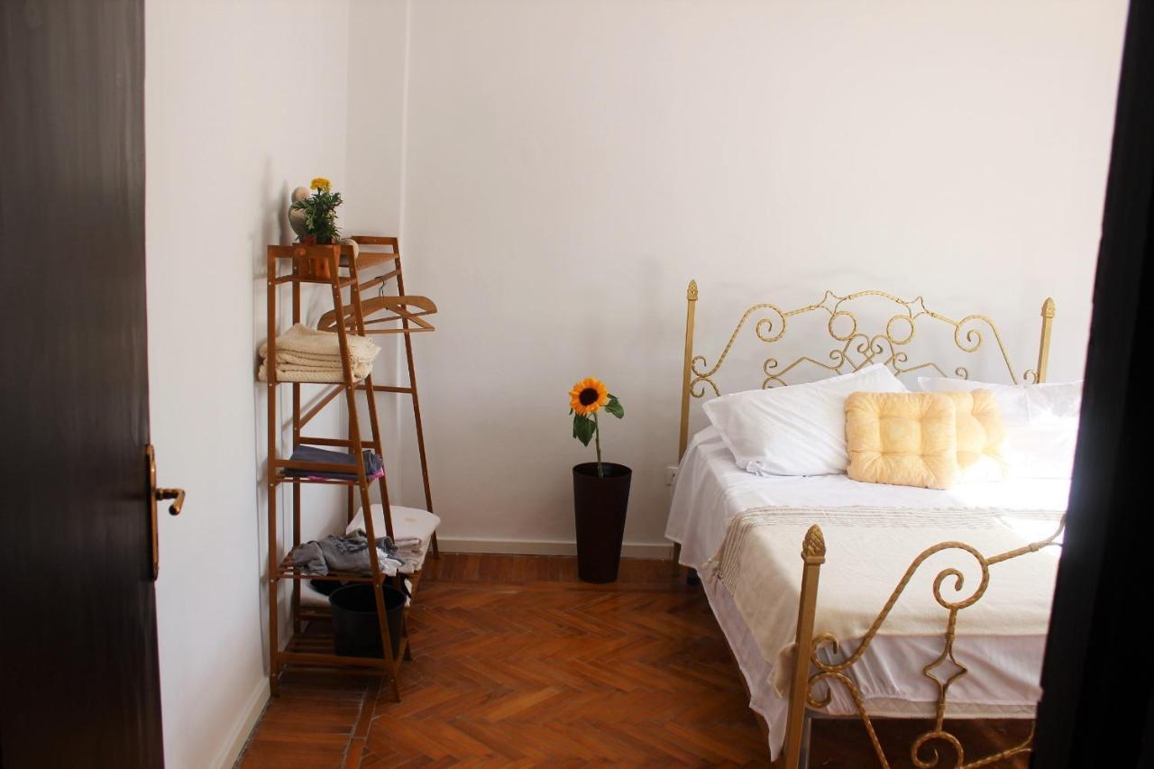 Entire Serviced Apartment With A Beautiful View Tiranë Ngoại thất bức ảnh